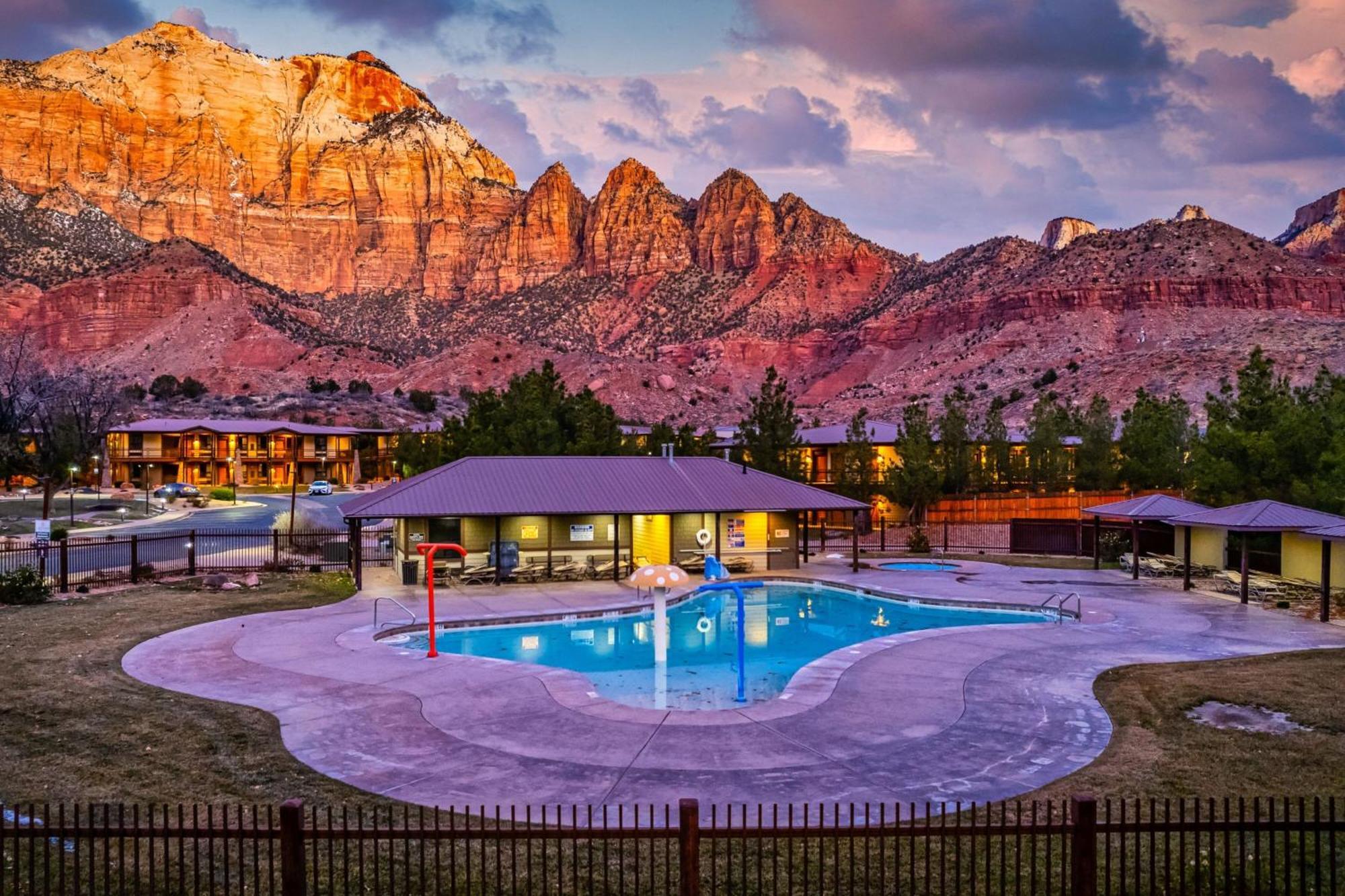 The Red Cliffs Lodge Zion, A Tribute Portfolio Hotel Springdale Ngoại thất bức ảnh